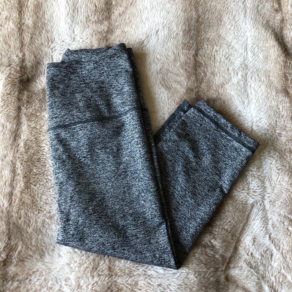 Victoria’s Secret Sport crop leggings